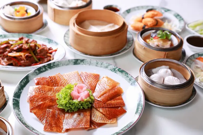 ส่งมอบของขวัญสุดพิเศษแด่คนที่คุณรัก กับโปรเป็ดปักกิ่งต้อนรับวันแม่ ที่ห้องอาหารจีนไดนาสตี้ โรงแรมเซ็นทาราแกรนด์ฯ เซ็นทรัลเวิลด์