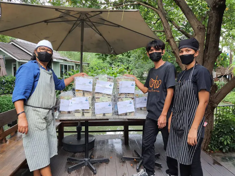 "แม่ คือ ผู้ให้ชีวิต..คุณก็เช่นกัน" ขอบคุ...