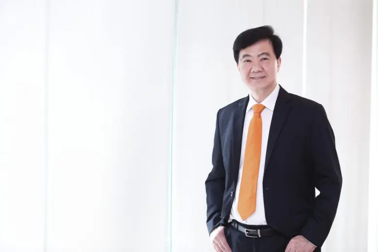 รศ.ดร.เฉลียว วิทูรปกรณ์ รองประธานเจ้าหน้า...