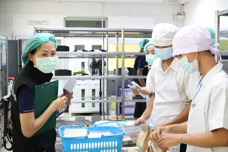 รพ.ลานนา รับประเมินมาตรฐานโรงครัว และ Clean Food Good Taste 2564