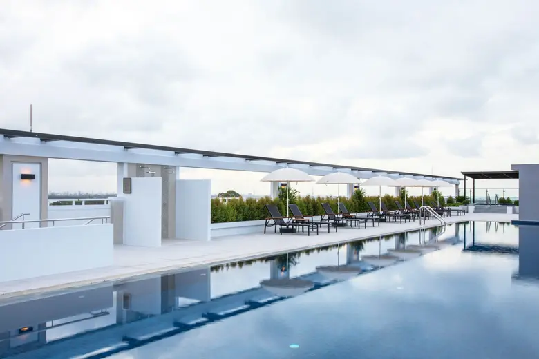 เคป แอนด์ แคนทารี โฮเทลส์ ขอชวนคุณออกเดิน...