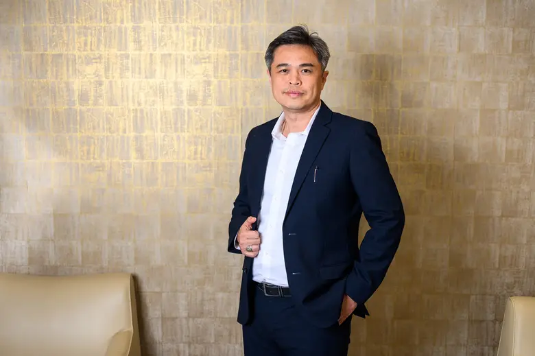 นายธานี มณีนุตร์ ผู้ช่วยกรรมการผู้จัดการบ...