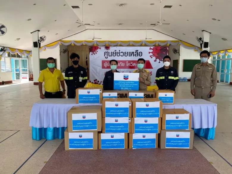 นายแพทย์อภิรัต กตัญญุตานนท์ (ซ้าย) นายแพท...