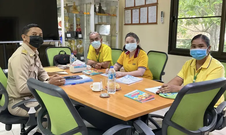 นางศิริลักษณ์ ฮั้วรุ่งเรือง ผู้อำนวยการสถ...