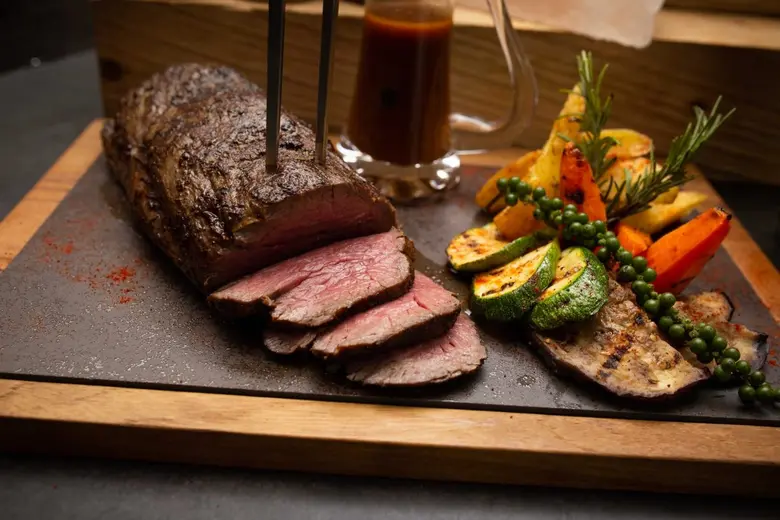 โรงแรมชาเทรียม ริเวอร์ไซด์ กรุงเทพฯ พร้อม...