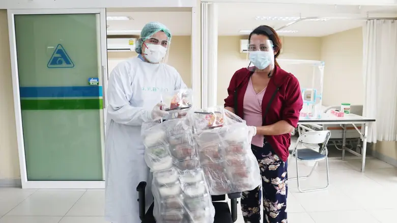 ร้าน เทยจะยำ อินเตอร์ สาขาหน้าโรงพยาบาลลานนา คุณภาส...