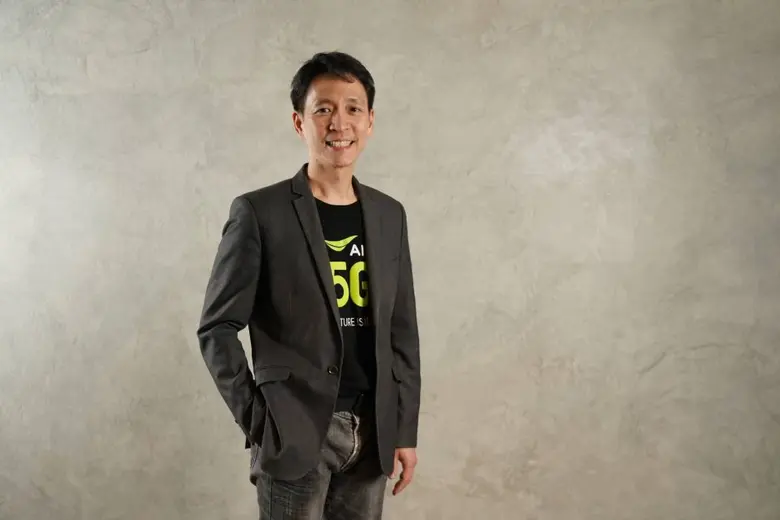 นายปรัธนา ลีลพนัง หัวหน้าคณะผู้บริหาร กลุ...