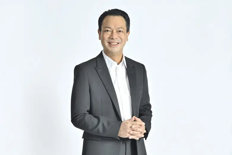 ดร.รักษ์ วรกิจโภคาทร กรรมการผู้จัดการ ธนา...