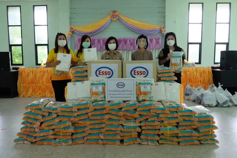 โรงกลั่นน้ำมันเอสโซ่ศรีราชาและบริษัทในเคร...