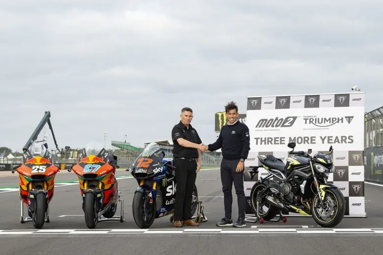 ไทรอัมพ์ มอเตอร์ไซเคิลส์ ในฐานะซัพพลายเออ...