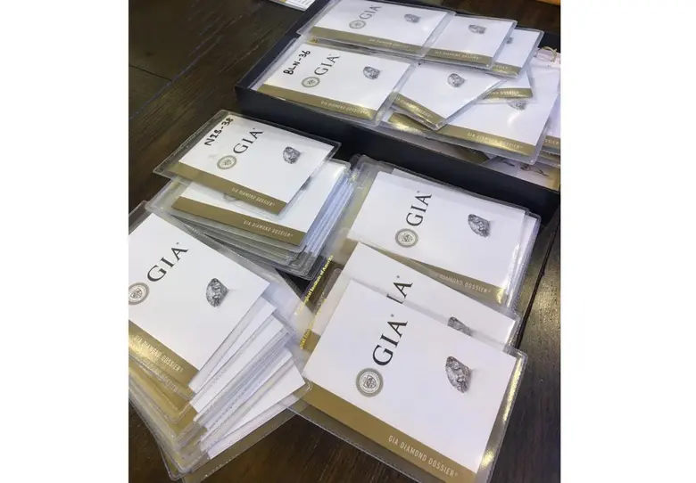 นางศุภากรณ์ ปรีชา (บอสอุ้ม) ประธานกรรมการ...