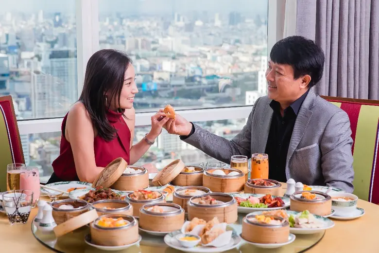 ยกเข่งความอร่อยเสิร์ฟให้คุณถึงในห้องพัก กับบุฟเฟ่ต์ติ่มซำคำโต ณ ห้องอาหารจีนไดนาสตี้, โรงแรมเซ็นทาราแกรนด์ฯ เซ็นทรัลเวิลด์