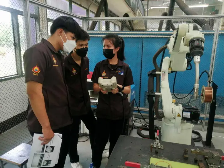 วันจันทร์ที่ 30 สิงหาคม 2564 สถาบันพัฒนาฝ...