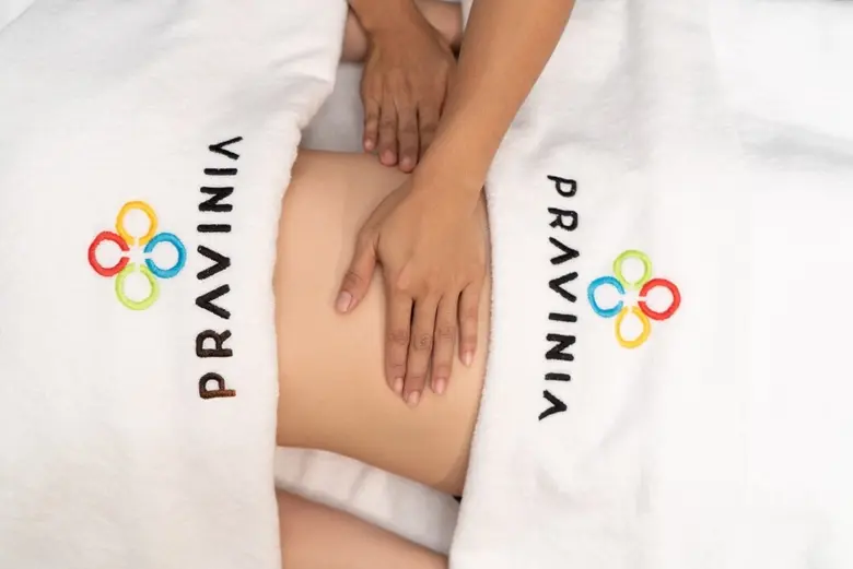 พราวิเนีย เปิดตัว "โครงการสร้างอาชีพให้หญิงไทย ภูมิใจที่รวยและสวยเองได้"ครั้งที่2