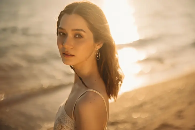 "Future Ghost" ซิงเกิลสากลล่าสุดจาก "Violette Wautier" ร่วมงานครั้งแรกกับ "Weird Genius" ทรีโอซูเปอร์สตาร์โปรดิวเซอร์สายเพลง Dance จากค่าย Astralwerks สตรีมพร้อมกัน 10 กันยายนนี้!