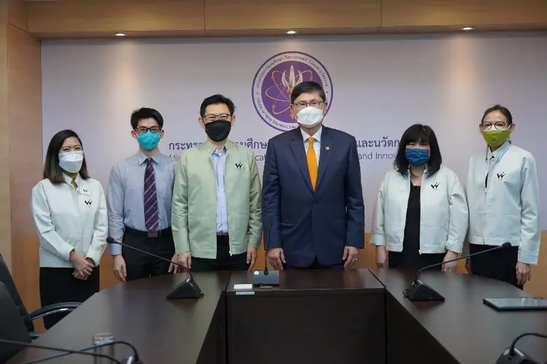 ผศ.ดร.วิรัช เลิศไพฑูรย์พันธ์ รองอธิการบดี...