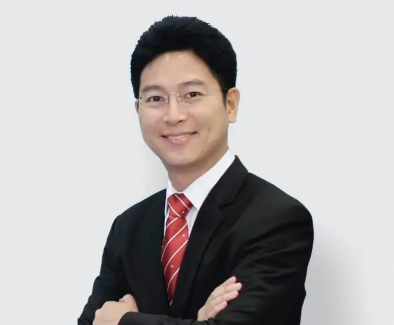 นายภูดินันท์ เศรษฐนันท์ ผู้บริหารพัฒนาผลิ...