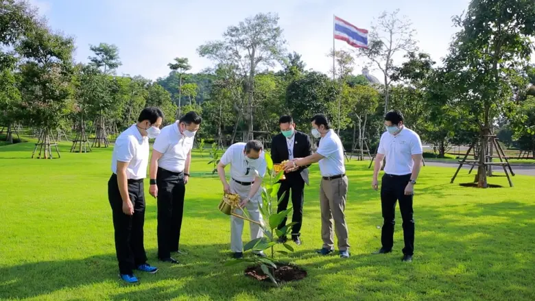 วันโอโซนโลก "ธนินท์ เจียรวนนท์" ประธานอาวุโสเครือซีพี คิกออฟปลูกต้นไม้ลดโลกร้อนคืนโอโซนให้ชั้นบรรยากาศ นำร่องเป็นต้นแบบให้ทุกกลุ่มธุรกิจในเครือร้อยเรียงความดีสู่สังคม