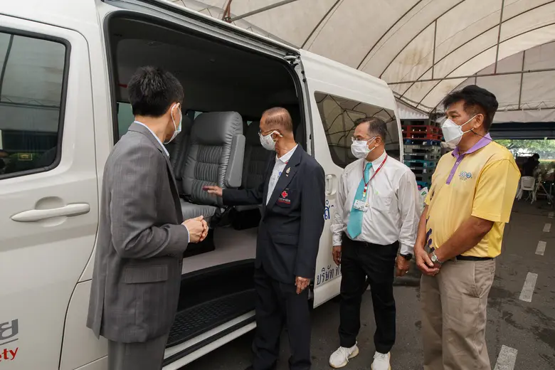 TOA มอบรถตู้สนับสนุนกิจกรรมสภากาชาดไทย