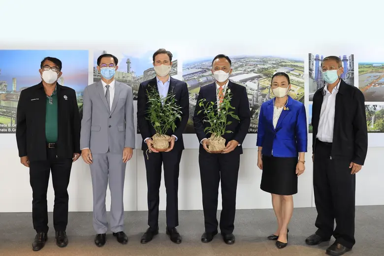 บี.กริม เรียลเอสเตท สนับสนุน เครื่องอัดแท่งเชื้อเพลิงชีวมวล ชูพลังงานหมุนเวียน ลดปัญหาไฟป่าและหมอกควัน