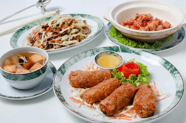 ห้องอาหารจีนไดนาสตี้ ชั้น 24 โรงแรมเซ็นทา...