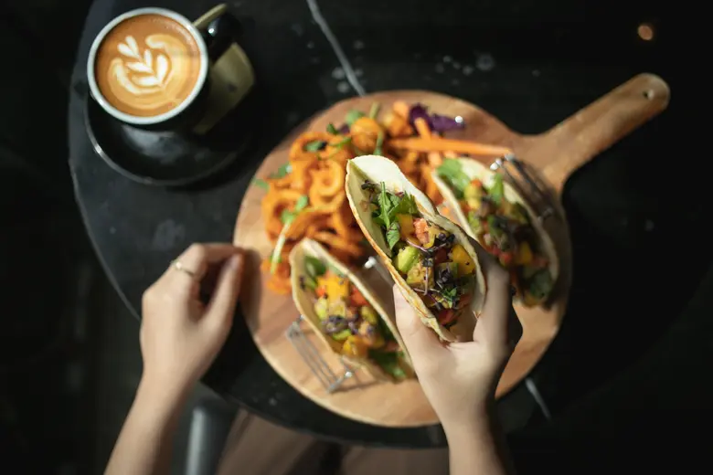 เทศกาลกินเจ เป็นประเพณีที่ปฏิบัติสืบทอดกั...