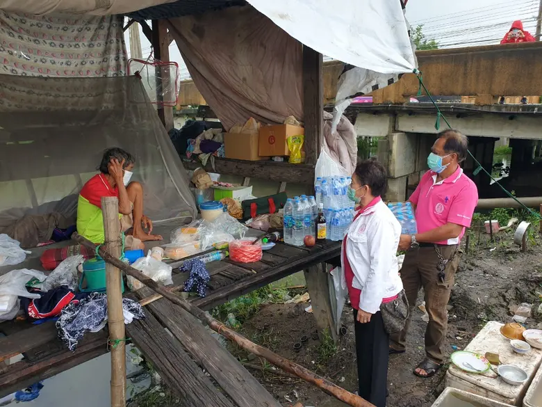 ลงพื้นที่ช่วยเหลือผู้ประสบปัญหาทางสังคมเร...