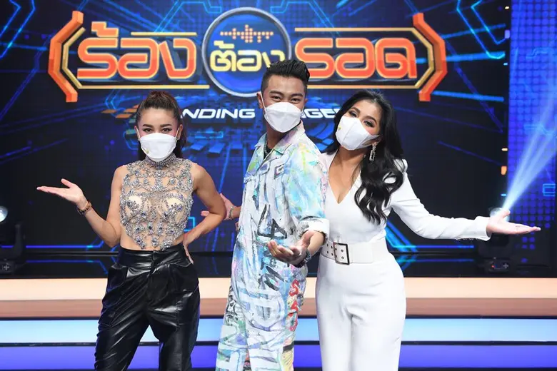 ไม่เหมือน "แม่ผึ้ง" ตรงไหนเอาปากกามาวง!! อาย - นันทนัช ก๊อบลุค พุ่มพวง ดวงจันทร์ จัดเต็มเพื่อรักษาแชมป์ ร้องต้องรอด