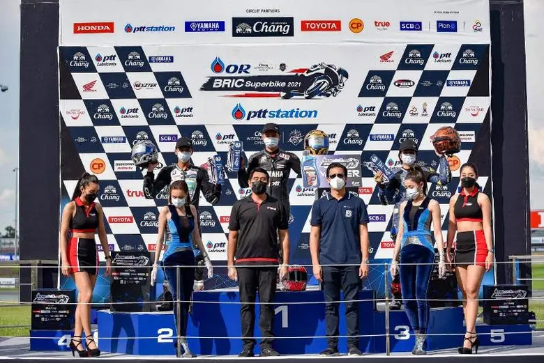 "เจ้าค่าย" นายสิรภพ พูลศรี นักศึกษา คณะบร...