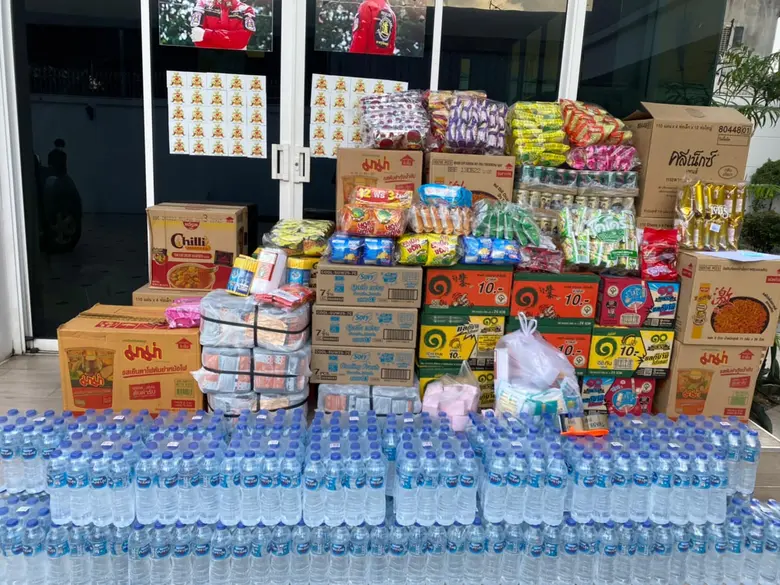 วทบ. SPU!! มอบสิ่งของผู้ประสบภัยน้ำท่วม ผ่านโครงการ "รวมใจสู้ภัยน้ำท่วม"