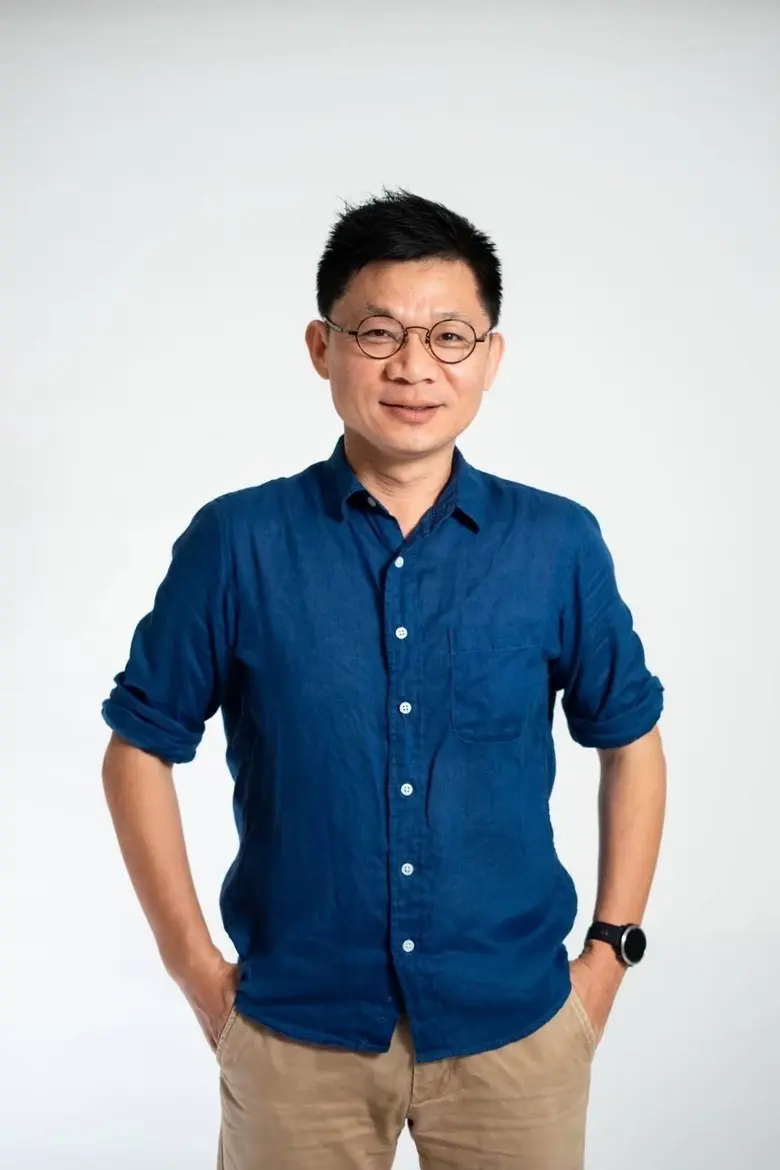 แหวกแนวจากสื่อให้ความรู้โควิด-19 แบบเดิมๆ...