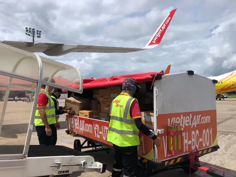 Thai Vietjet supports Medical Equipment Transportation