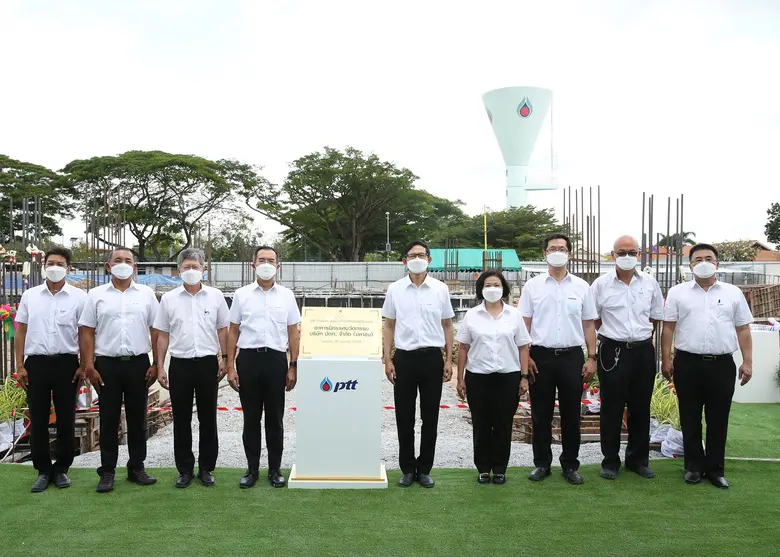 นายอรรถพล ฤกษ์พิบูลย์ ประธานเจ้าหน้าที่บร...