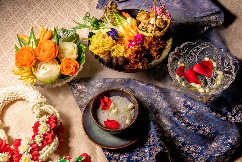 เฉลิมฉลองวันปีใหม่ไทย ที่โรงแรมอนันตรา สย...