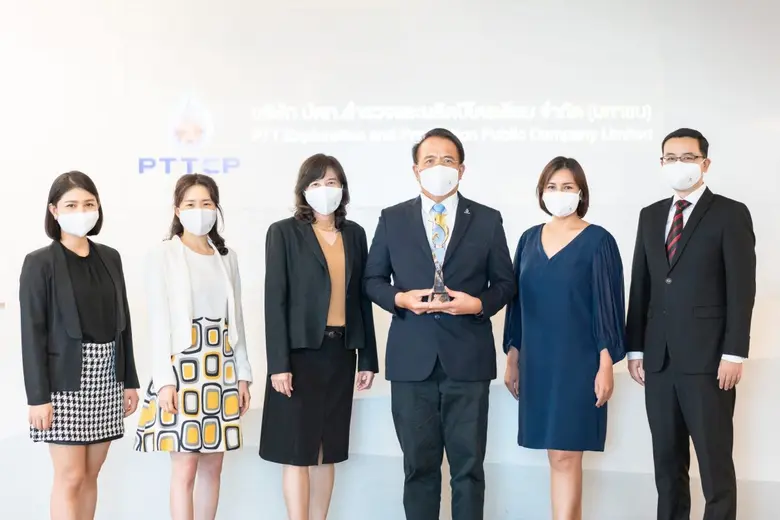 นายสัมฤทธิ์ สำเนียง รองกรรมการผู้จัดการให...