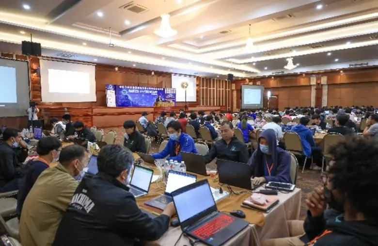 หัวเว่ย เดินหน้ายกระดับศักยภาพบุคลากรไอซีทีไทย สนับสนุนค่าย Super AI Engineer มุ่งพัฒนานวัตกร/วิศวกร/นักวิจัย/วิสาหกิจเริ่มต้น เพื่อขับเคลื่อนประเทศไทยสู่อนาคต