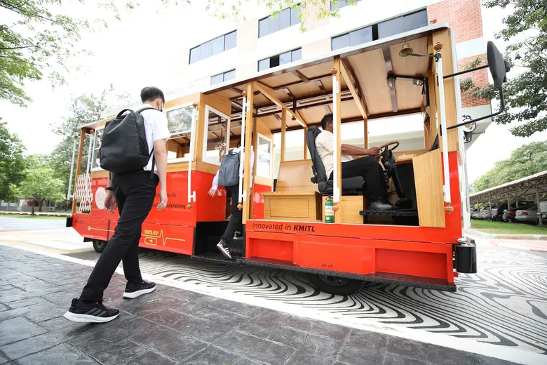 สจล. เปิดตัว "UNICON" รถ EV ฝีมือวิศวกรไทย ปั้นนวัตกรรมรับเทรนด์พลังงานสะอาด หมดห่วงน้ำมันแพง ลดฝุ่น PM 2.5 สร้างเพื่อเรียนรู้ สู่การใช้งานจริง