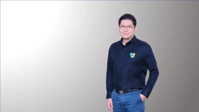 นายภูวดล สุนทรวิภาต ผู้จัดการใหญ่และรองกร...