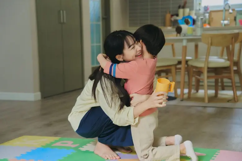 9 เมษาฯ นี้ มีนัด! Our Blues: เวลาสีฟ้าหม่น (Our Blues) พรีเมียร์ตอนแรก