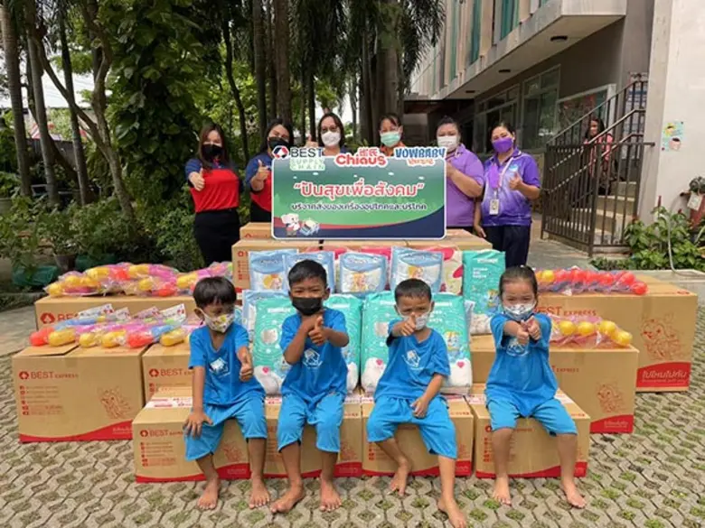 คุณมณี ชินูปการพงศ์ ผู้จัดการอาวุโส ธุรกิ...