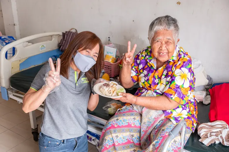 พี อาร์ จี คอร์ปอเรชั่น มอบข้าวหอมจัสมิน 500 กก. พร้อมเสิร์ฟมื้ออร่อยจากร้านดัง ผ่านแคมเปญ "สาดความสุข กับข้าวมาบุญครอง"