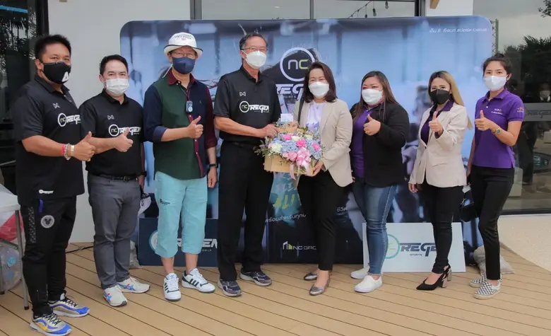 นายแพทย์สมเชาว์ ตันฑเทอดธรรม (คนที่ 4 จาก...