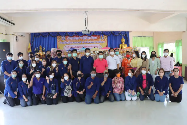 นายโชคชัย สงสม กรรมการผู้จัดการ บริษัท ซี...