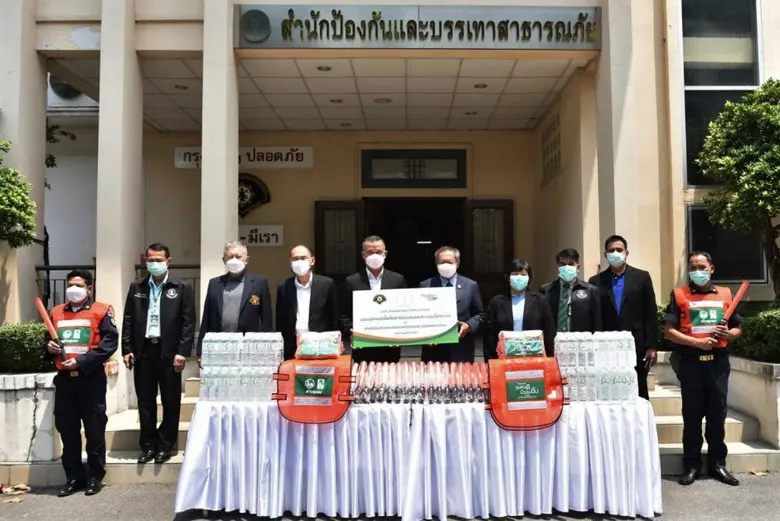 นายธีรยุทธ ภูมิศักดิ์ ผู้อำนวยการสำนักป้อ...