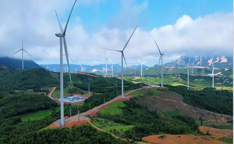 EP จ่ายปันผล อัตรา 0.25 บ./หุ้น พ่วง EP-W4 ฟรี สัดส่วน 4 หุ้นเดิม : 1วอร์แรนท์ หนุนเพิ่มวงเงินหุ้นกู้เป็น 5 พันลบ.รุกขยายลงทุนโรงไฟฟ้า