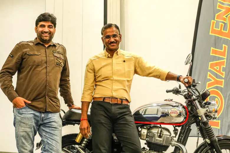 รอยัล เอ็นฟีลด์ แบรนด์รถจักรยานยนต์ที่เก่...