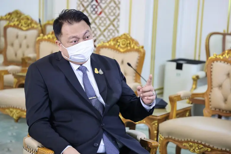 นายสุชาติ ชมกลิ่น รัฐมนตรีว่าการกระทรวงแร...