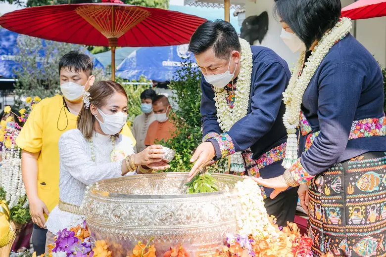 ไวไว หวนคืนถิ่นเหนือ-อีสาน ร่วมงานประเพณีสงกรานต์ ปี ๒๕๖๕