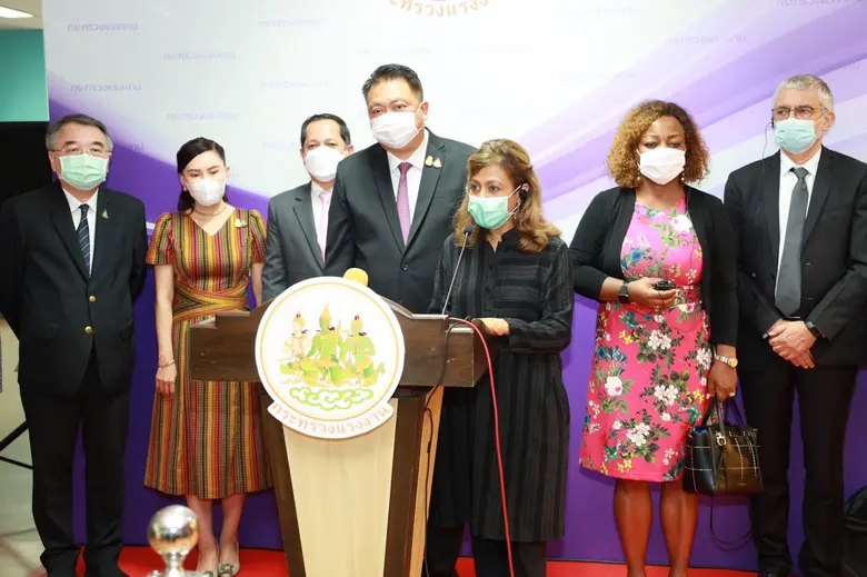 WHO ชื่นชม รัฐบาล ก.แรงงาน ที่นำระบบเศรษฐศาสตร์คู่สาธารณสุข ดูแลสุขภาพคนงานตามหลักสิทธิมนุษยชนจากโควิด-19 ช่วยธุรกิจเดินได้