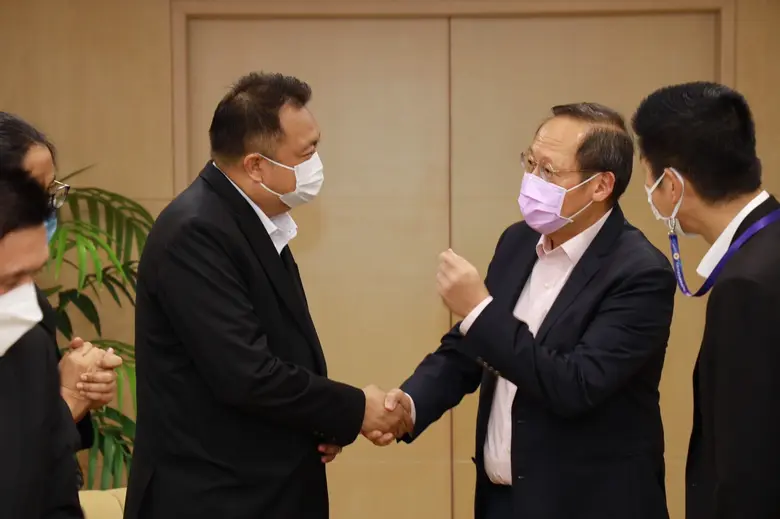 เมื่อวันที่ 5 พฤษภาคม 2565 นายสุชาติ ชมกล...